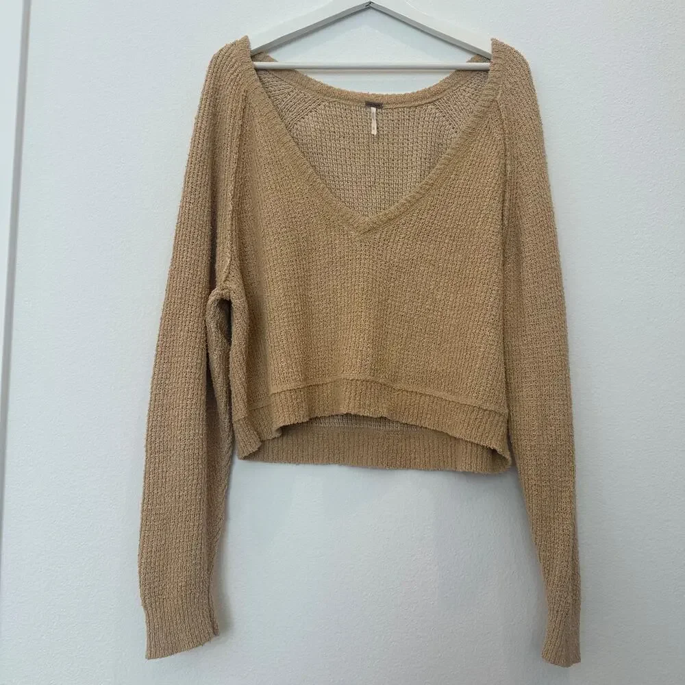 Free People tan knit v-neck sweater medium
